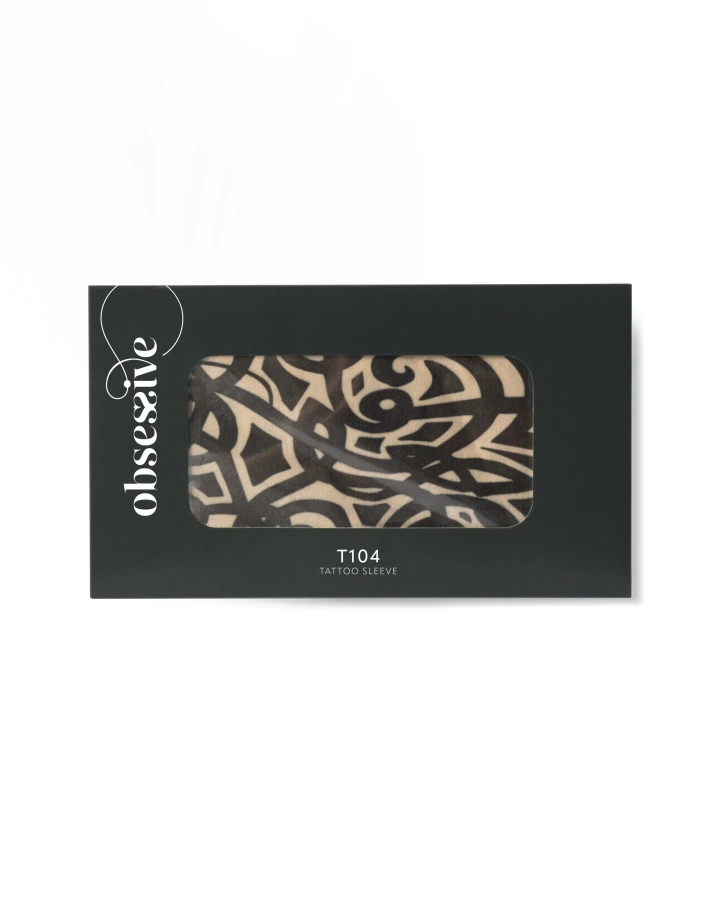 Tatouage de bras avec imprimé tribal